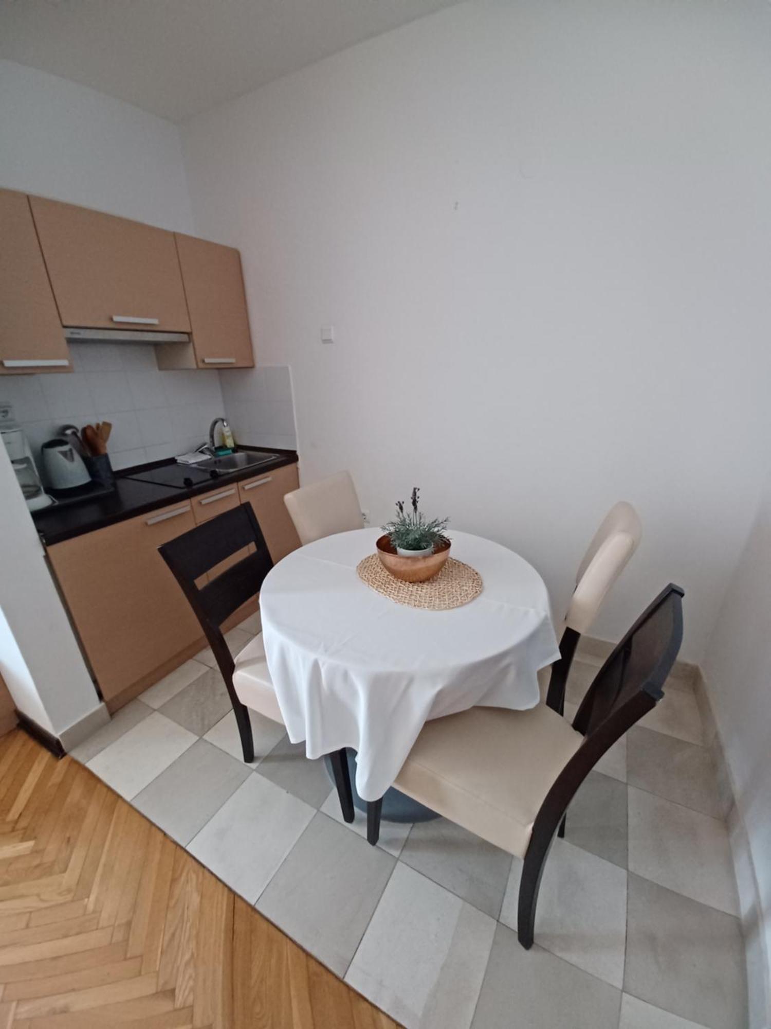 Apartment Aci Marina Cres Zewnętrze zdjęcie