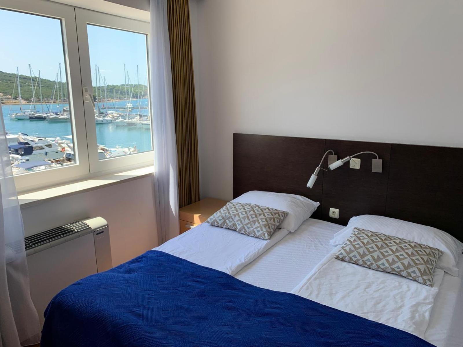 Apartment Aci Marina Cres Zewnętrze zdjęcie