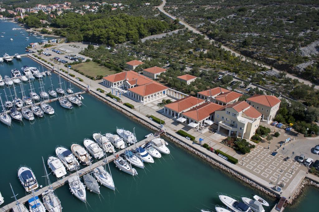 Apartment Aci Marina Cres Zewnętrze zdjęcie