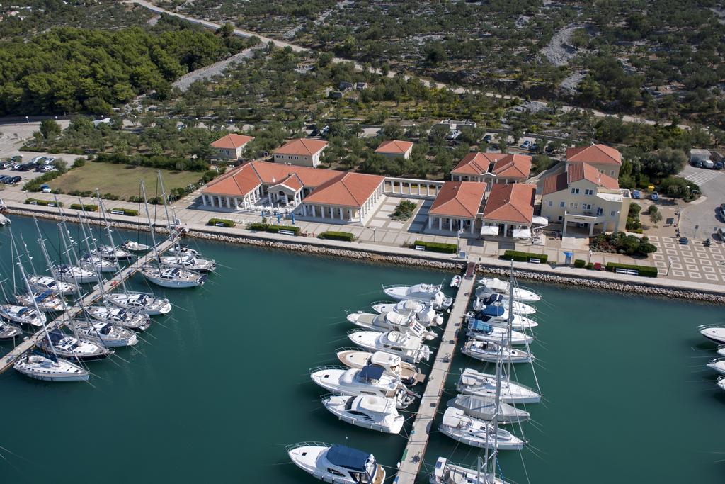 Apartment Aci Marina Cres Zewnętrze zdjęcie