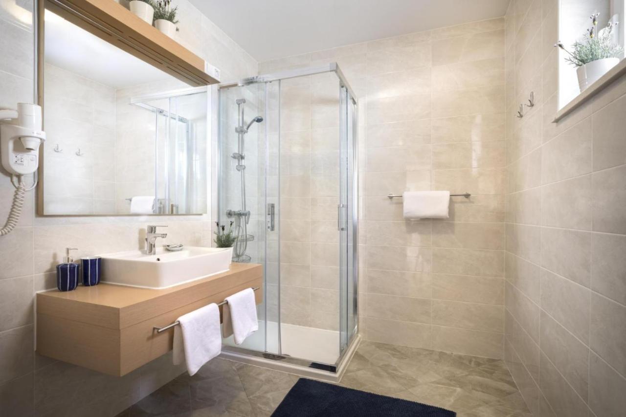 Apartment Aci Marina Cres Zewnętrze zdjęcie