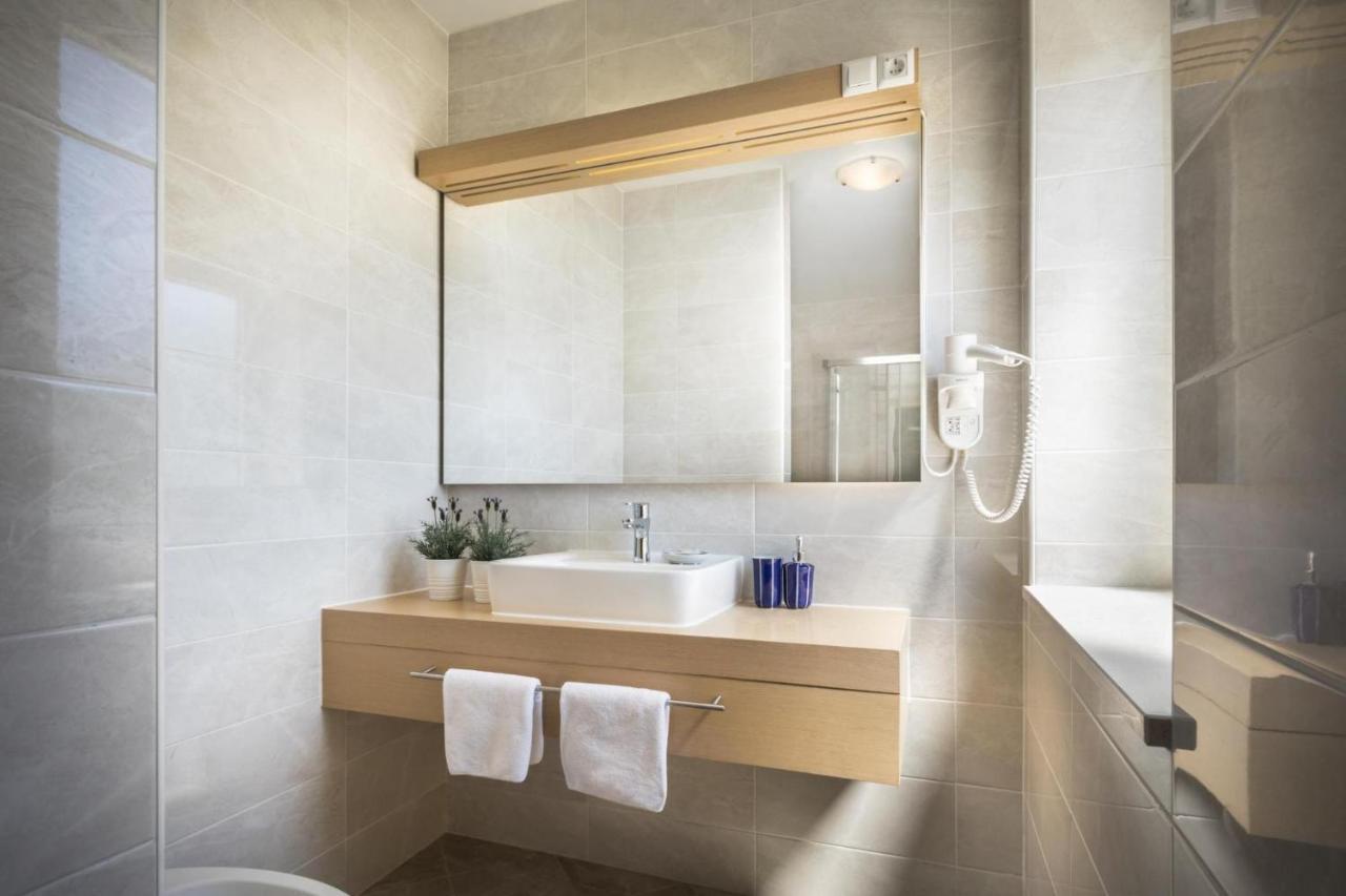 Apartment Aci Marina Cres Zewnętrze zdjęcie