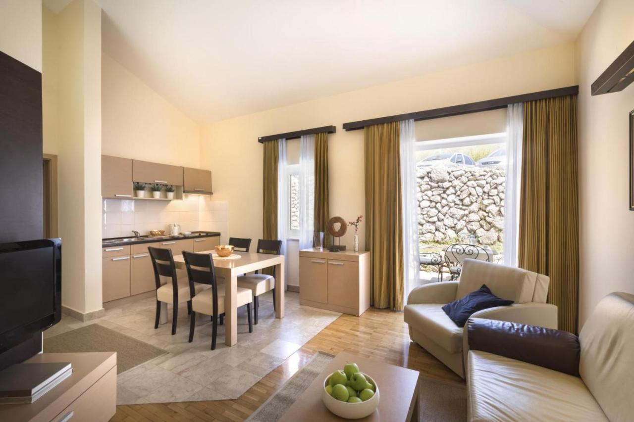 Apartment Aci Marina Cres Zewnętrze zdjęcie