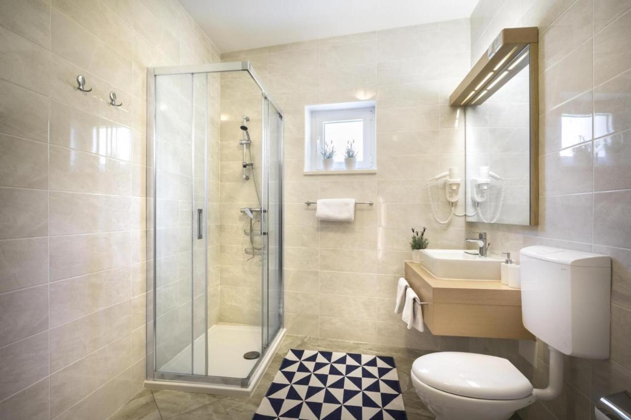 Apartment Aci Marina Cres Zewnętrze zdjęcie